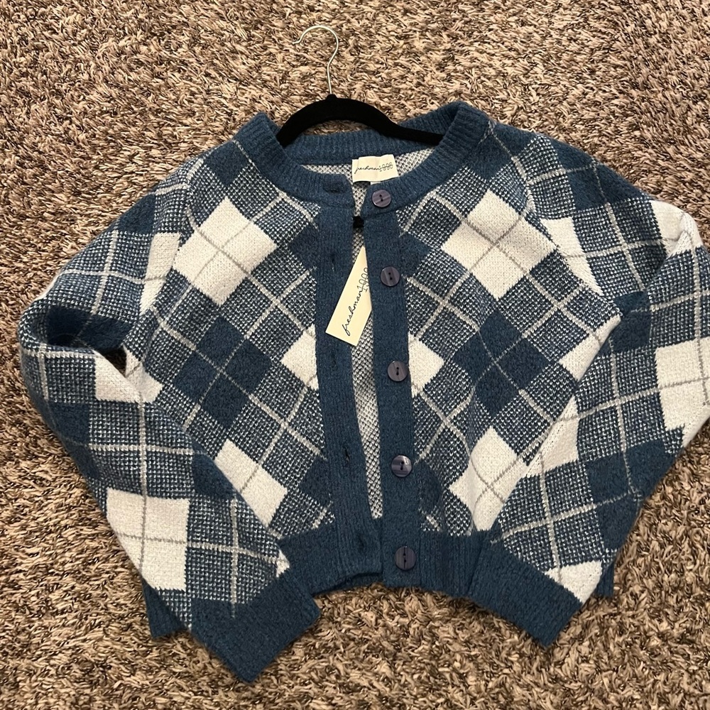 Freshman Blue & White Argyle Cropped Knit Cardigan -